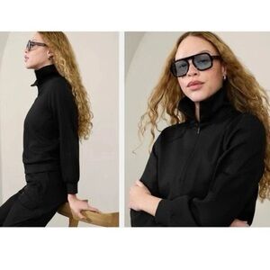 NWT & SOLD OUT! Athelta Allure Black 1/4 Zip Sweatshirt Top Size Medium